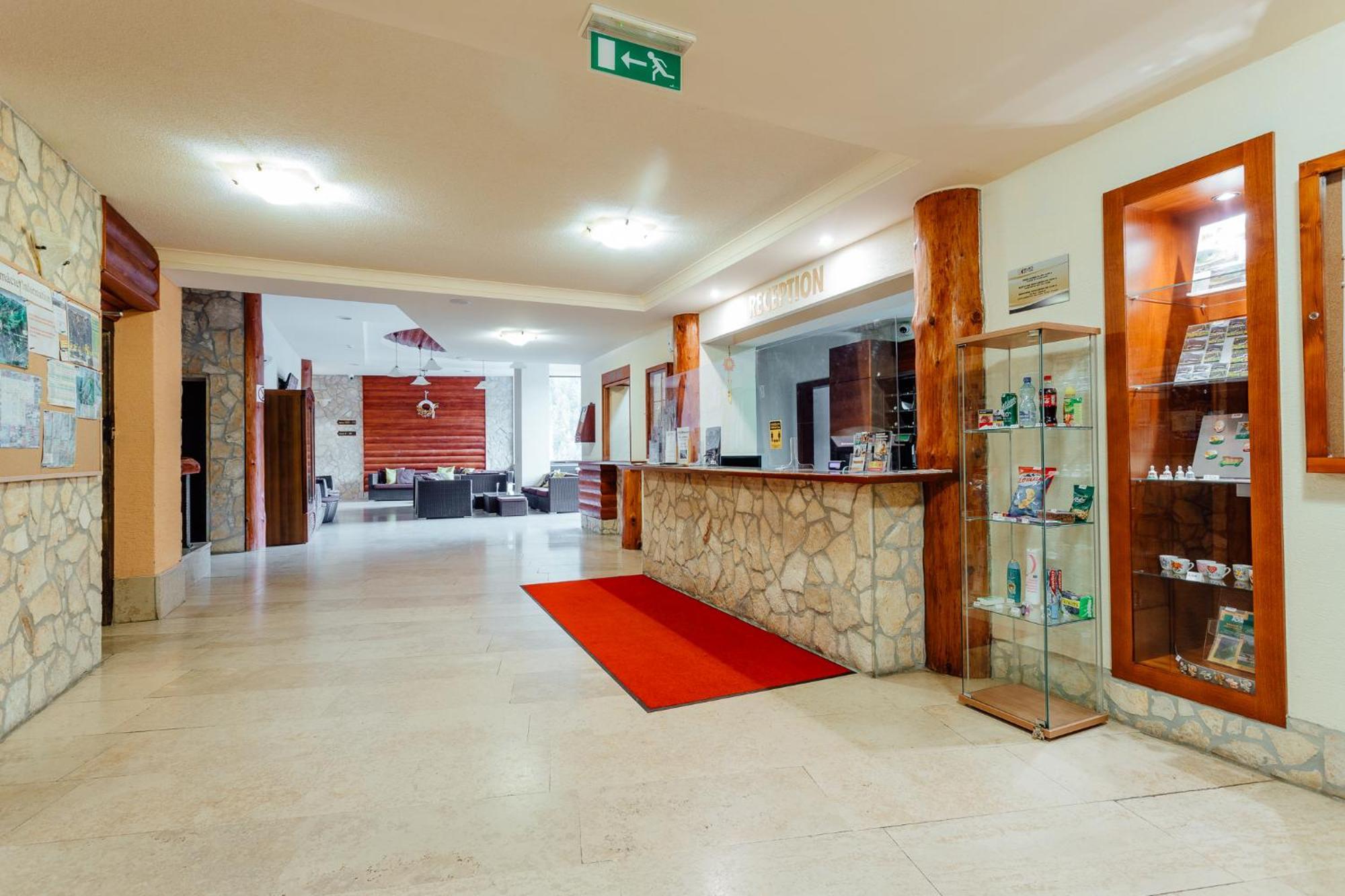 דמנובסקה דולינה Wellness Hotel Repiska מראה חיצוני תמונה